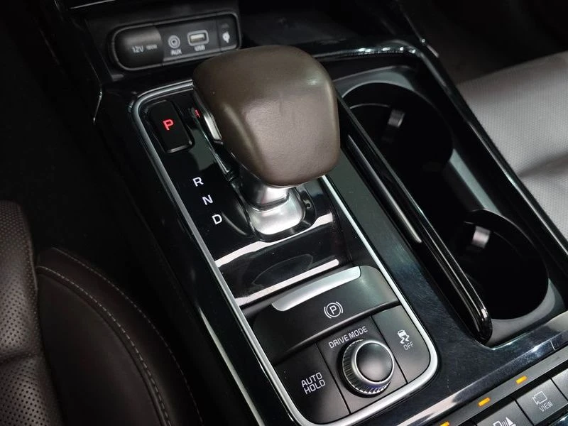 Kia Stinger 2.0 Turbo AWD| 255к.с., снимка 9 - Автомобили и джипове - 56170081