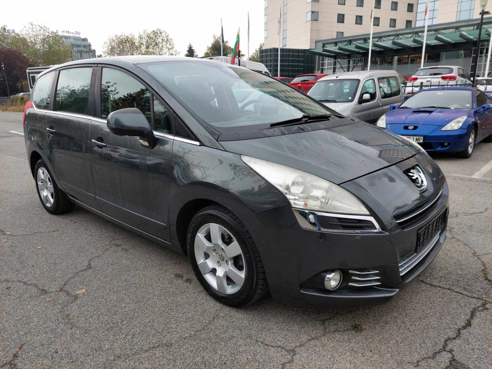 Peugeot 5008 2,0HDI 150ps 7МЕСТА - изображение 2