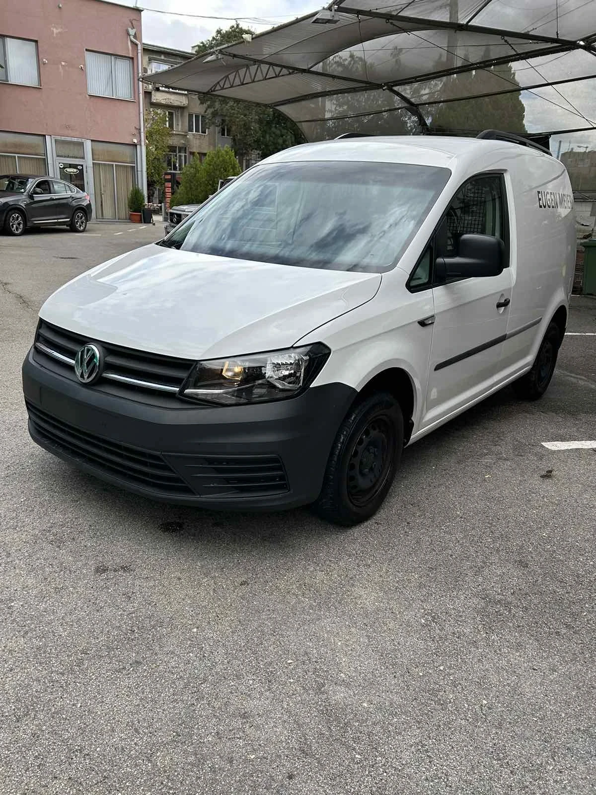 VW Caddy 2.0 TDI SWISS - изображение 2