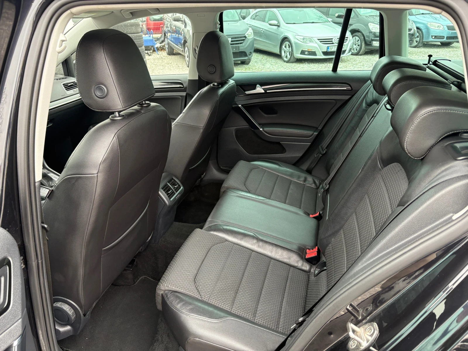 VW Golf Variant Кожа  | Mobile.bg — изображение 11