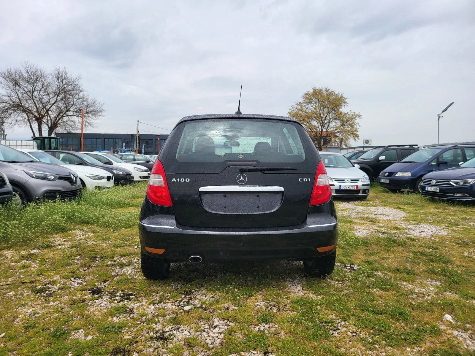 Mercedes-Benz A 180  - изображение 6
