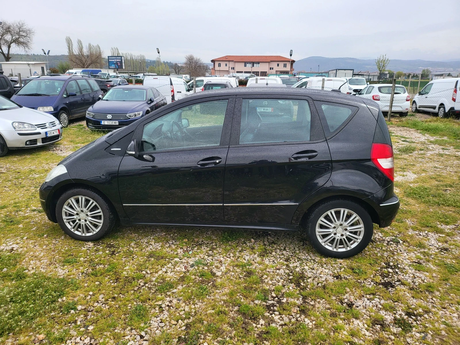 Mercedes-Benz A 180  - изображение 8