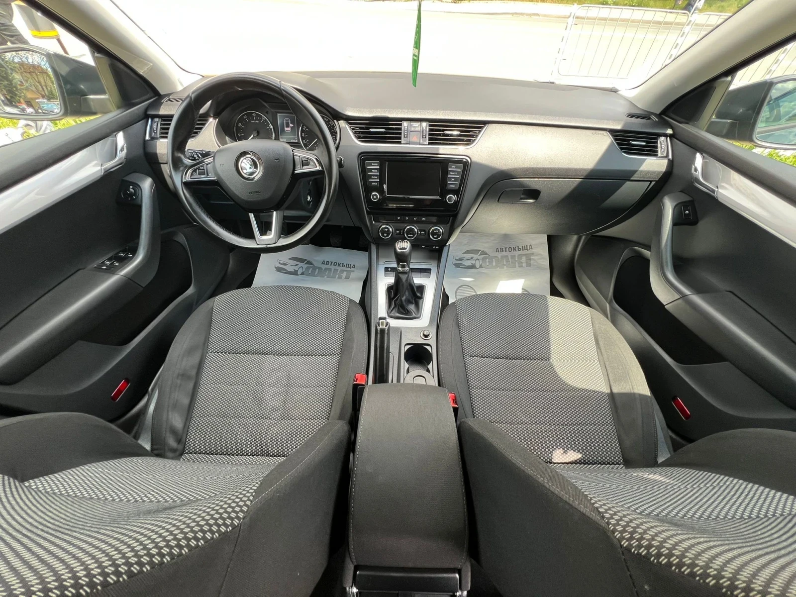 Skoda Octavia 1.4i/G-TEC/NAVI/РЕАЛНИ КМ ! ! !  - изображение 9