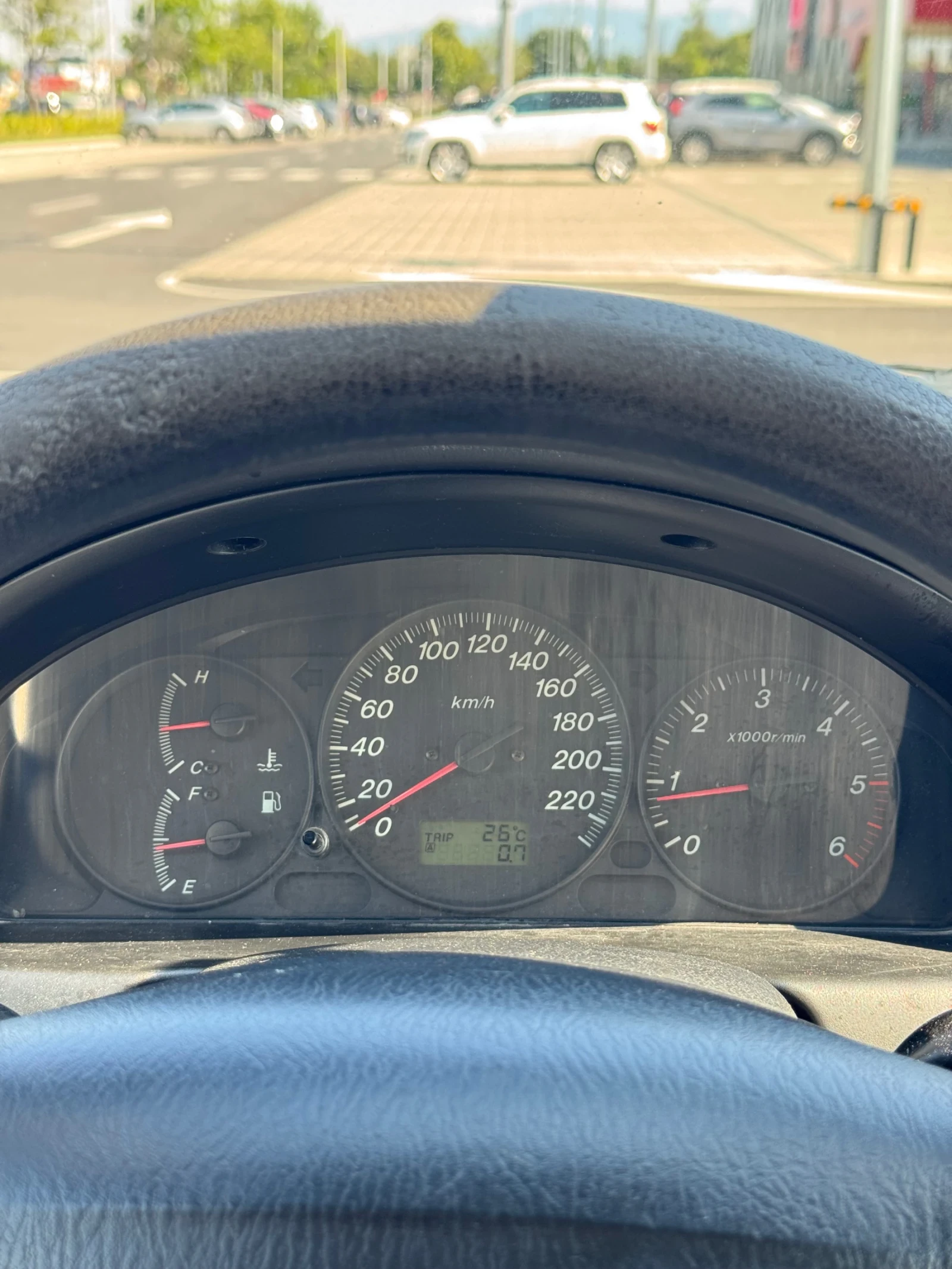 Mazda 323  - изображение 8