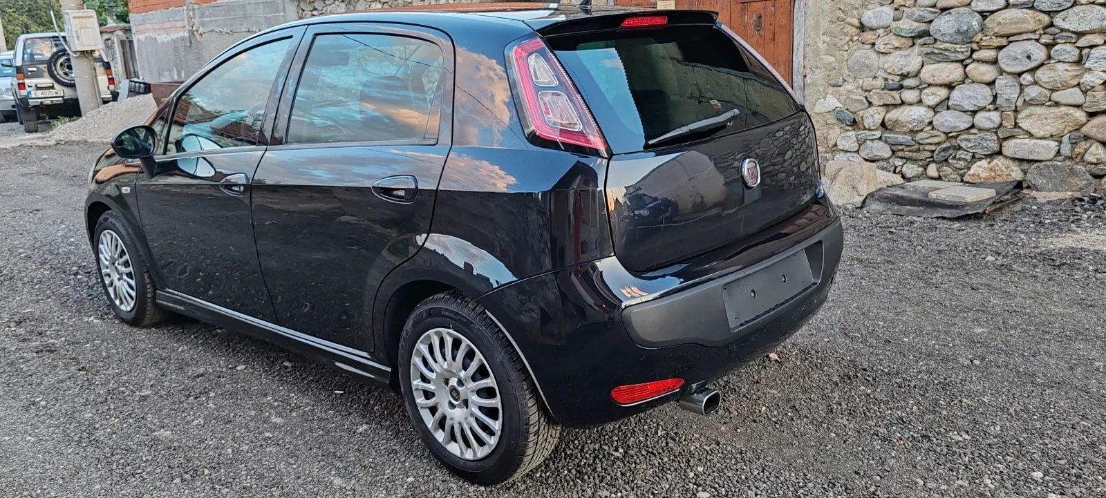 Fiat Punto 1.4 6sk. EVO - изображение 4