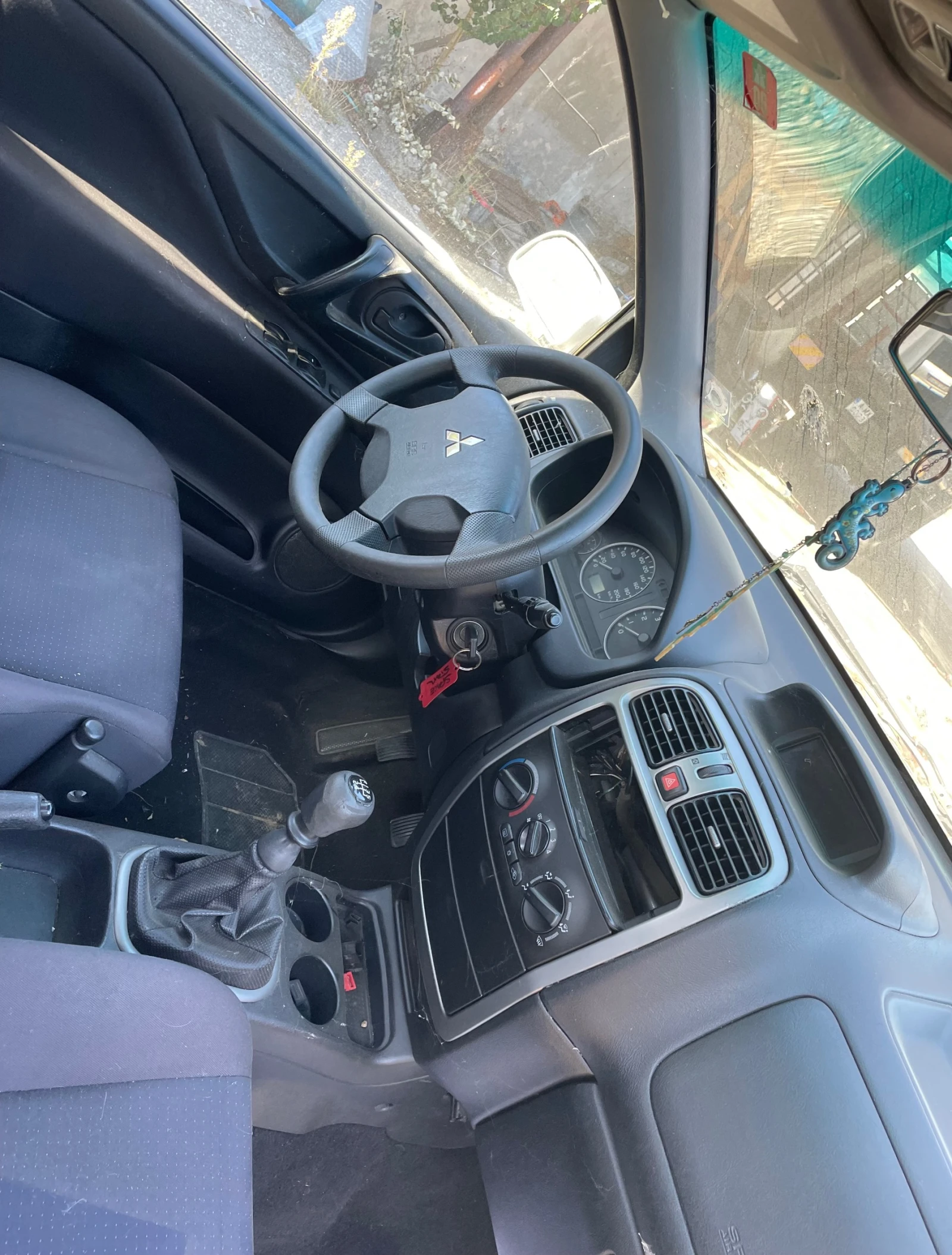 Mitsubishi Space star 1.3 i - изображение 4