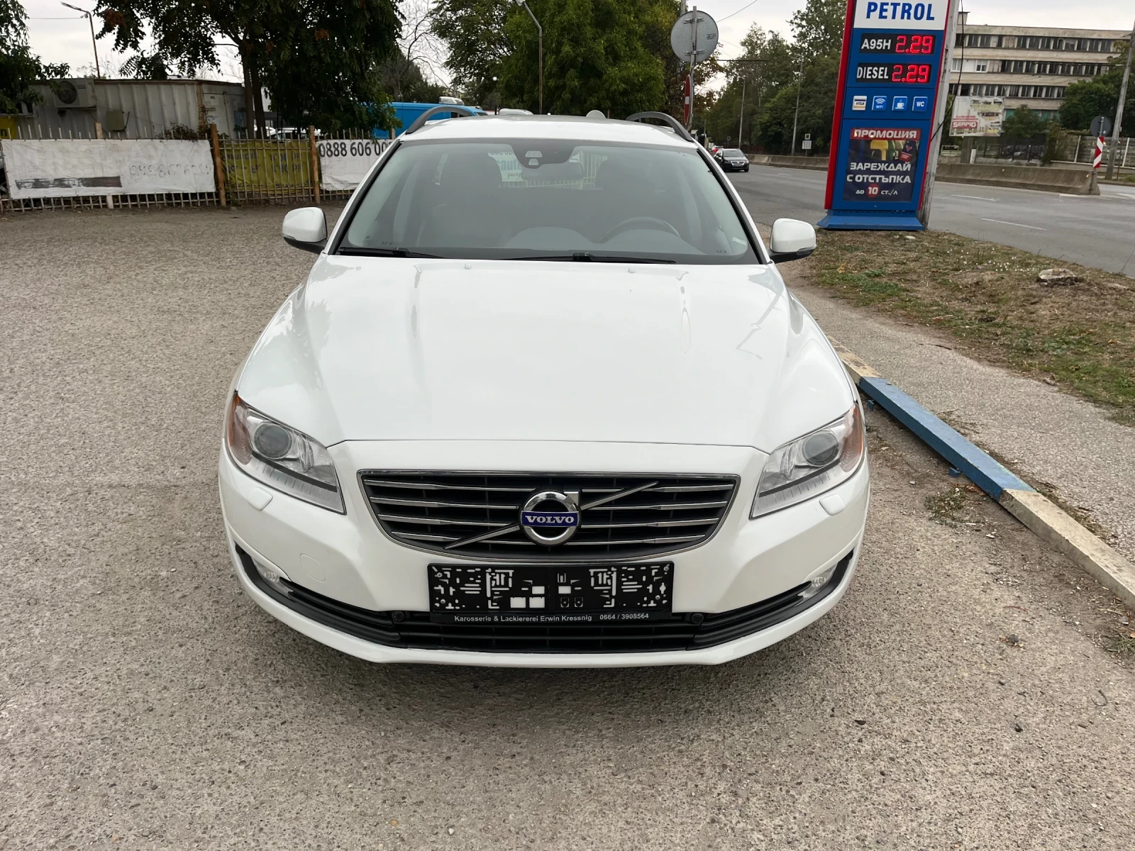 Volvo V70 2, 4 D5-4x4 - изображение 3