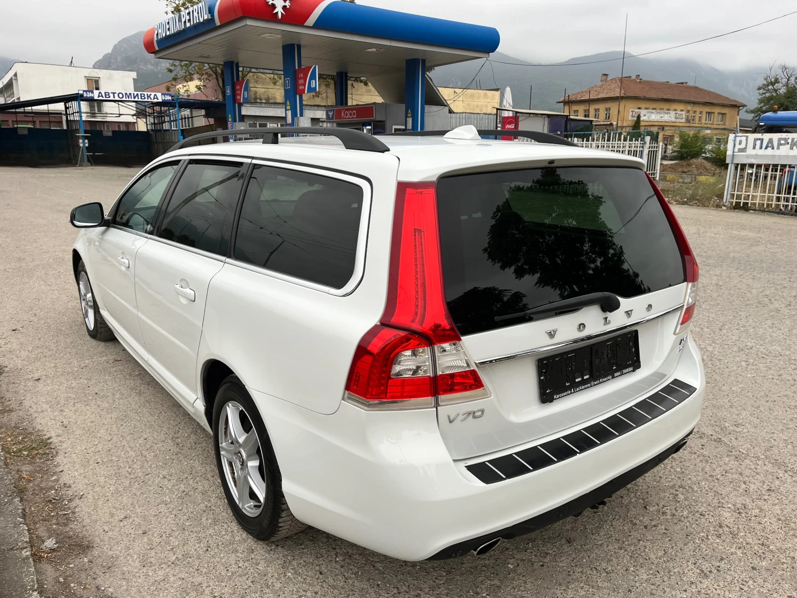 Volvo V70 2, 4 D5-4x4 - изображение 4