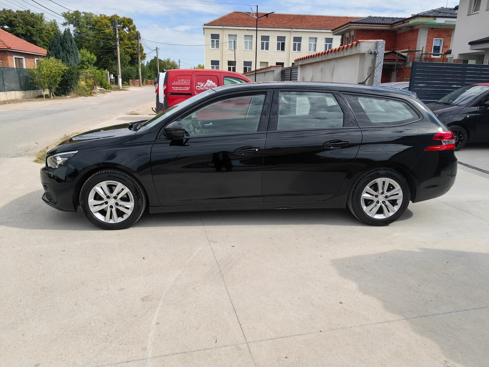 Peugeot 308 1.5D SW Active Автомат - изображение 4