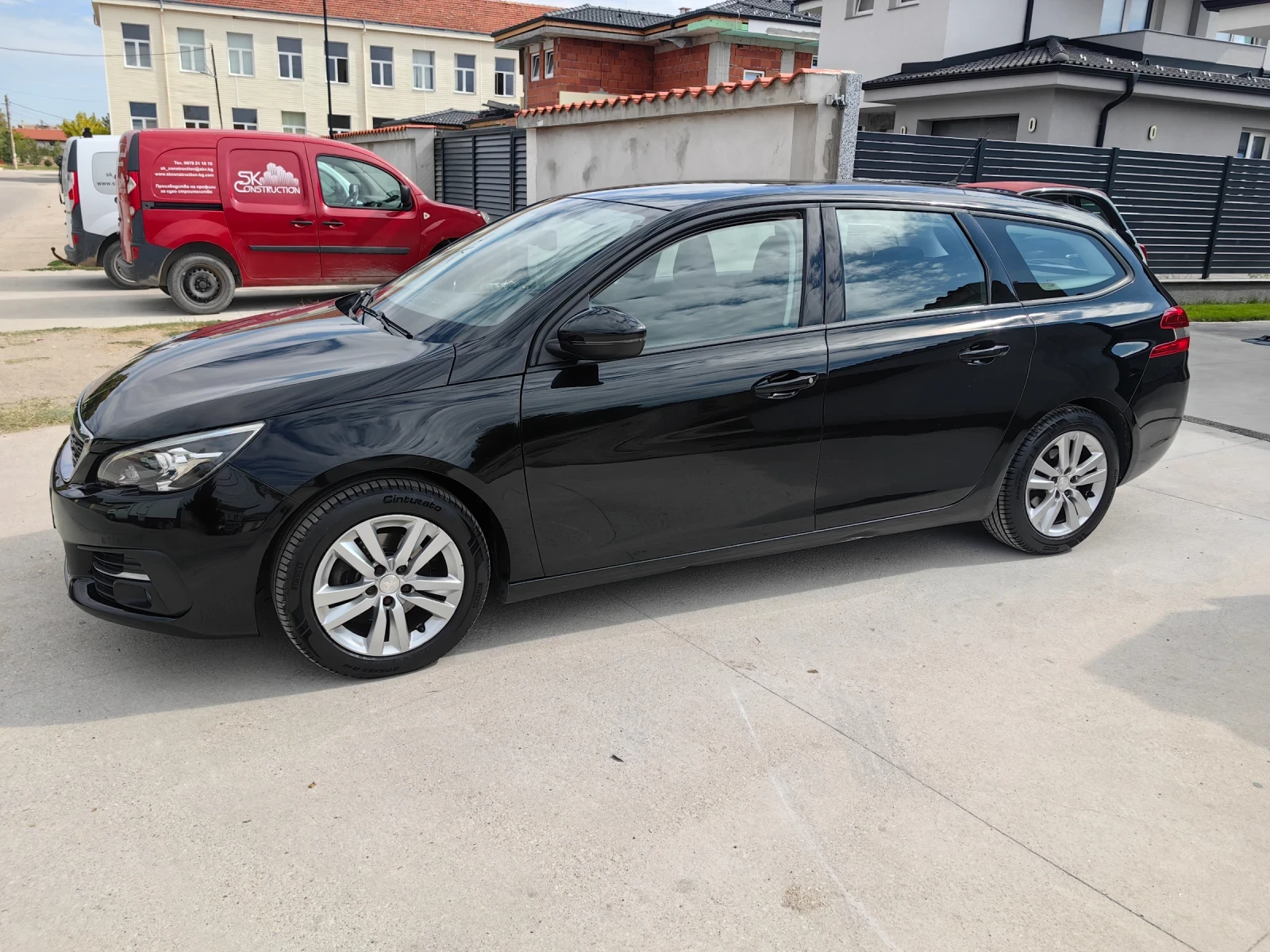 Peugeot 308 1.5D SW Active Автомат - изображение 5