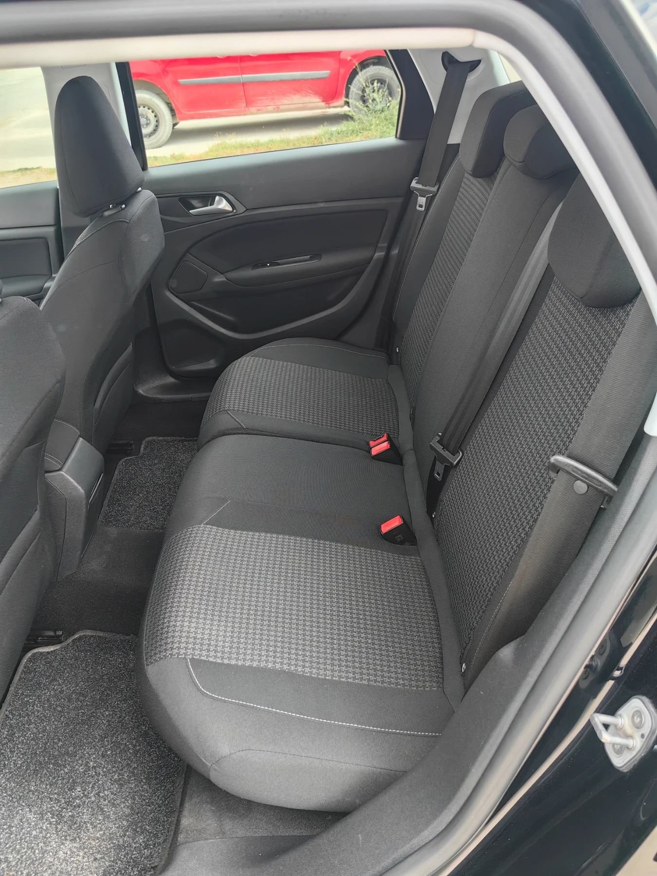 Peugeot 308 1.5D SW Active Автомат | Mobile.bg — изображение 16