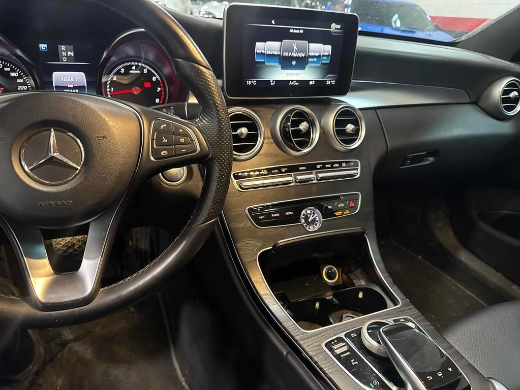 Mercedes-Benz C 300 2016 * CARFAX * БЕЗ ПЪРВОНАЧАЛНА ВНОСКА - изображение 9