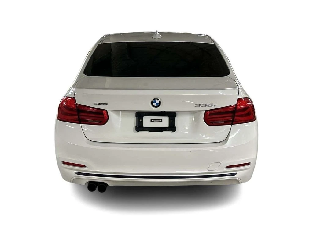 BMW 330 * xDrive * CARFAX * ���� �� �� | Mobile.bg � ����������� 4