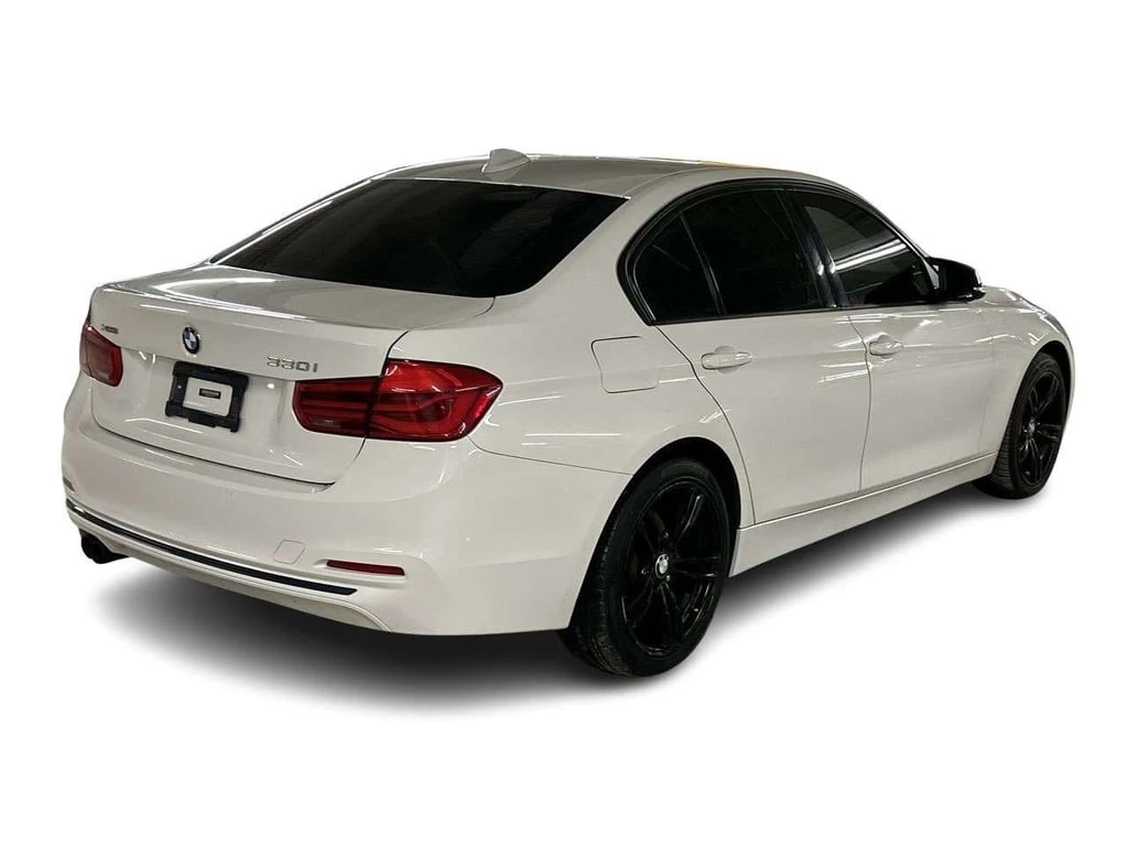 BMW 330 * xDrive * CARFAX * ���� �� �� | Mobile.bg � ����������� 6