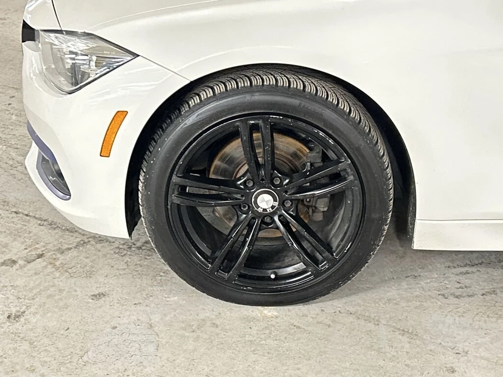 BMW 330 * xDrive * CARFAX * ���� �� �� | Mobile.bg � ����������� 7