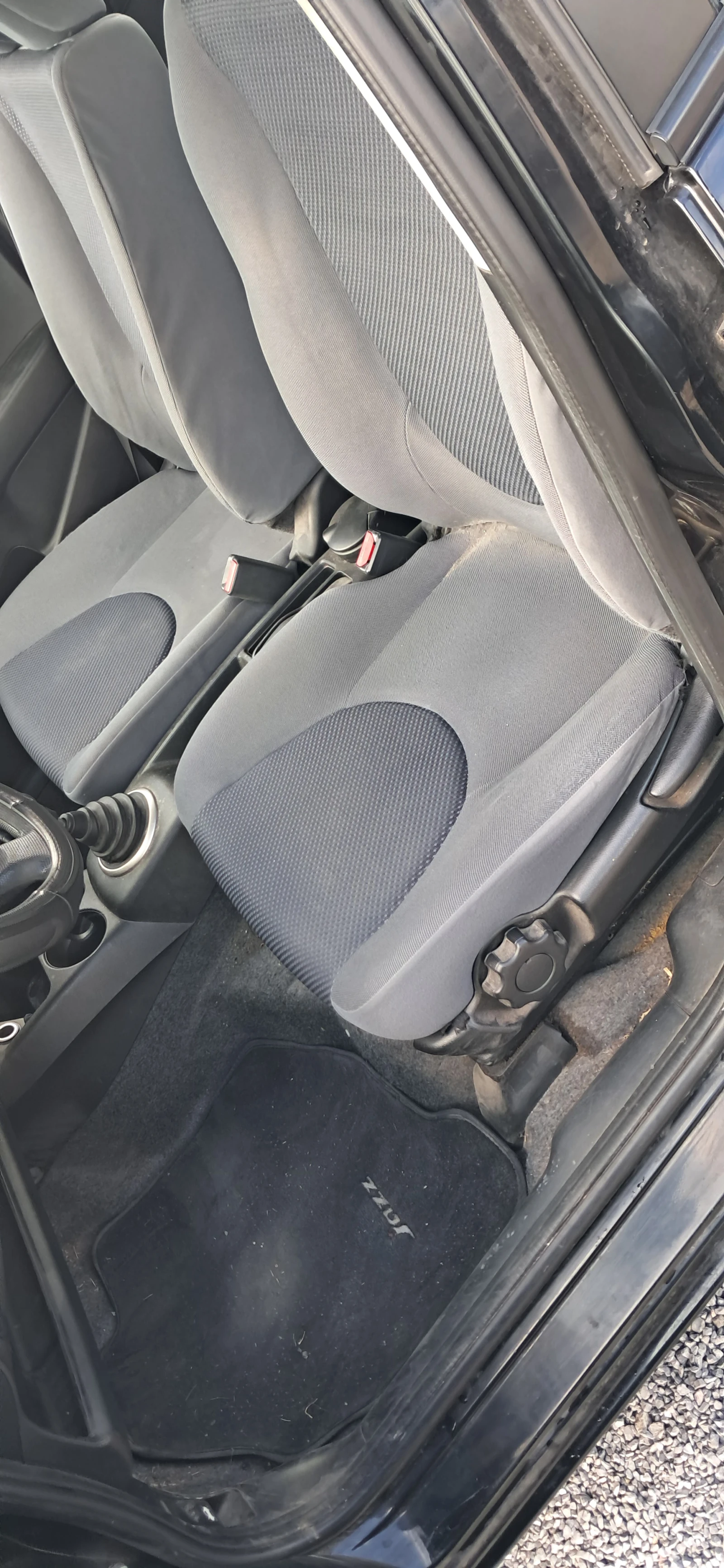 Honda Jazz 1.3i, снимка 7 - Автомобили и джипове - 54382485