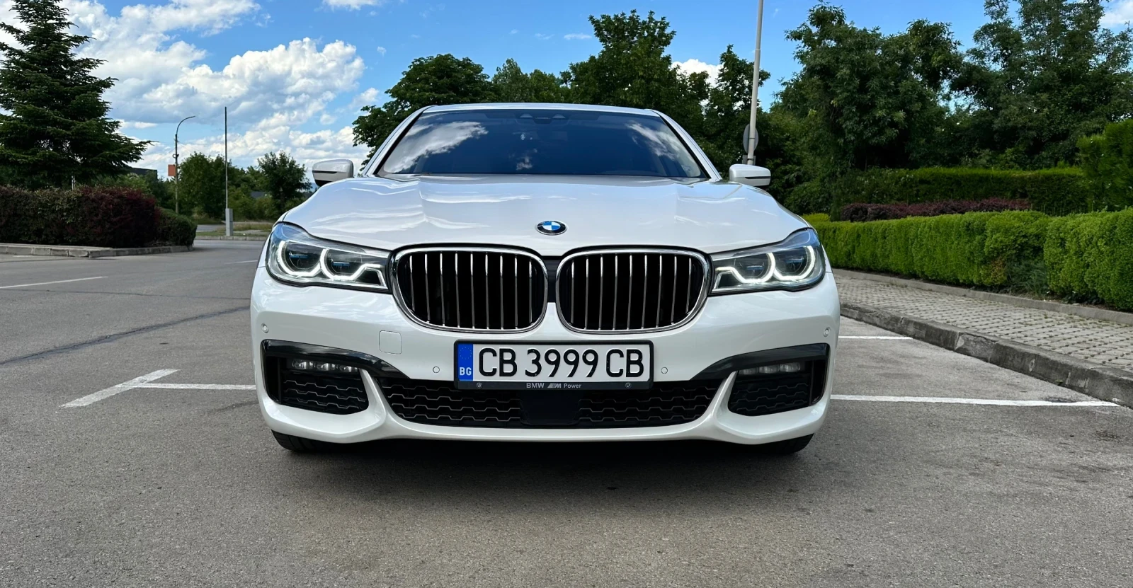 BMW 730 M-SPORTPACKЕТ/xDRIVE/INDIVIDUAL/HEAD UP/SOFT CLOSE, снимка 2 - Автомобили и джипове - 54917230