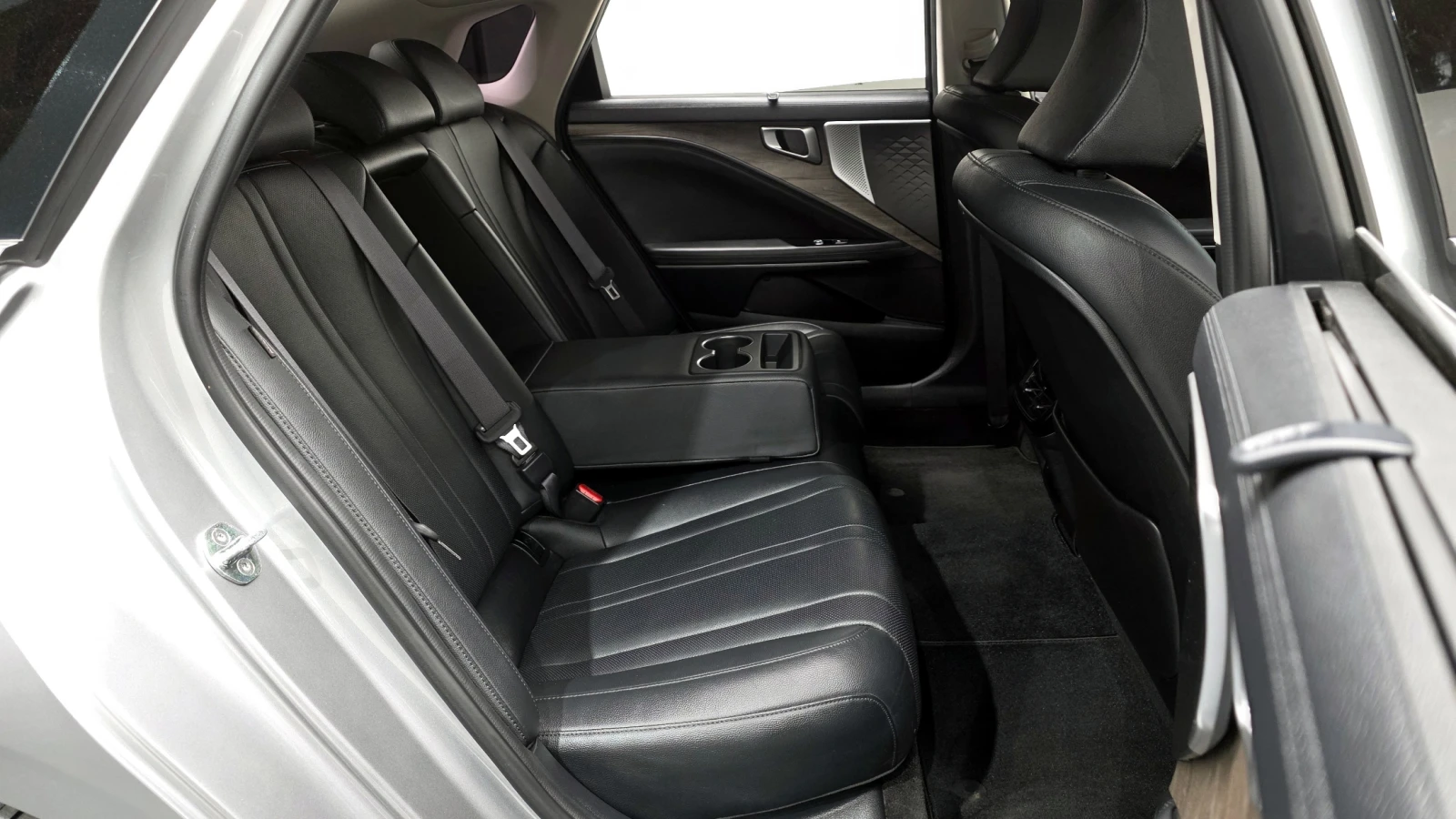 Kia K8 2021* NOBLESSE* ОБДУХ* 360* DIS* КРАЙНА ЦЕНА, снимка 15 - Автомобили и джипове - 55042929
