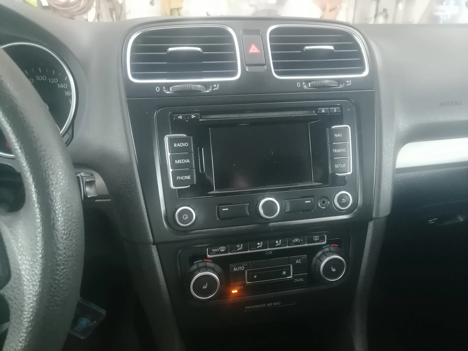 VW Golf 1.6 i Германия, снимка 13 - Автомобили и джипове - 55269113