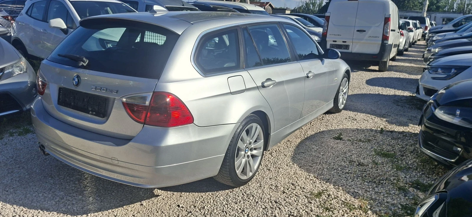 BMW 330 XD, снимка 3 - Автомобили и джипове - 55400981