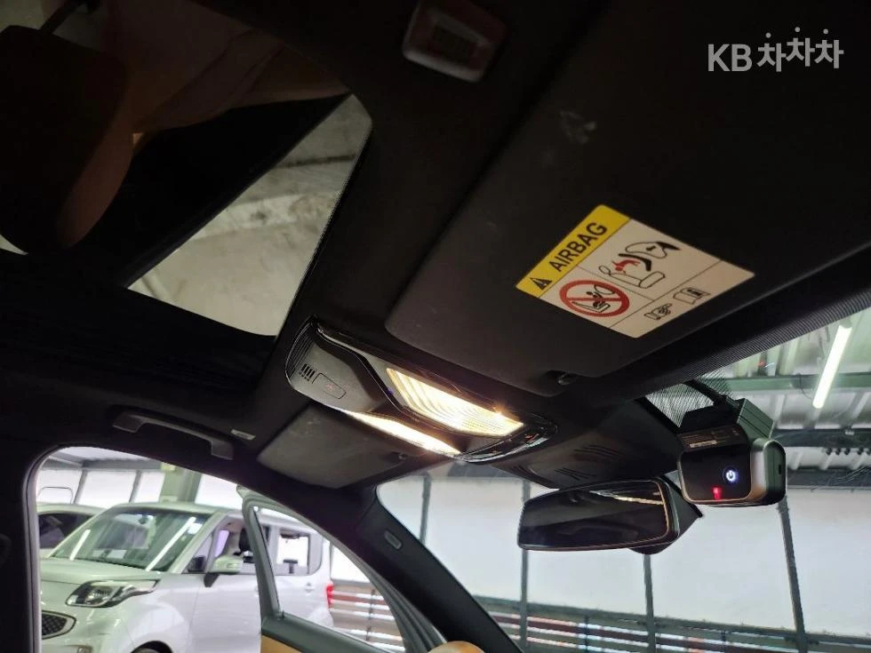 BMW 320 M SPORT + HEAD UP/360CAM/PANORAMA/FULL, снимка 14 - Автомобили и джипове - 55432989
