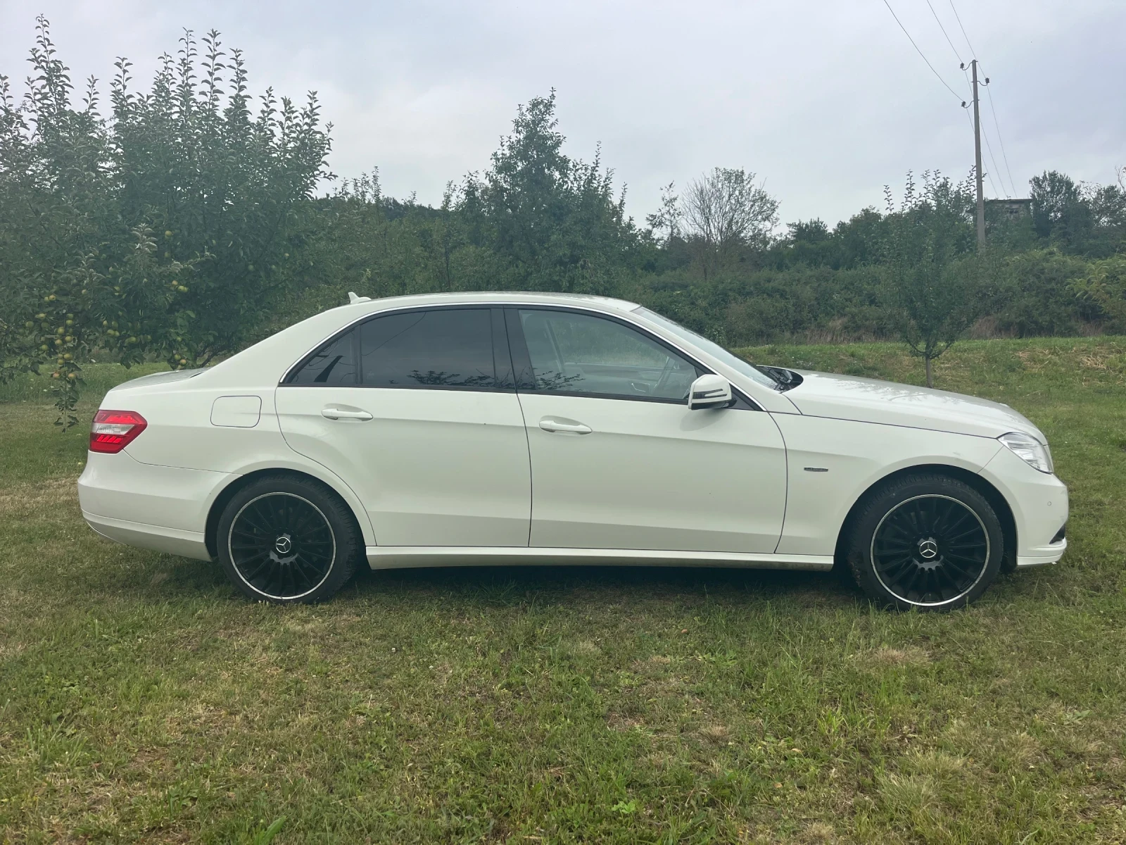 Mercedes-Benz E 200 CDI ТОП СЪСТОЯНИЕ , снимка 4 - Автомобили и джипове - 55436355