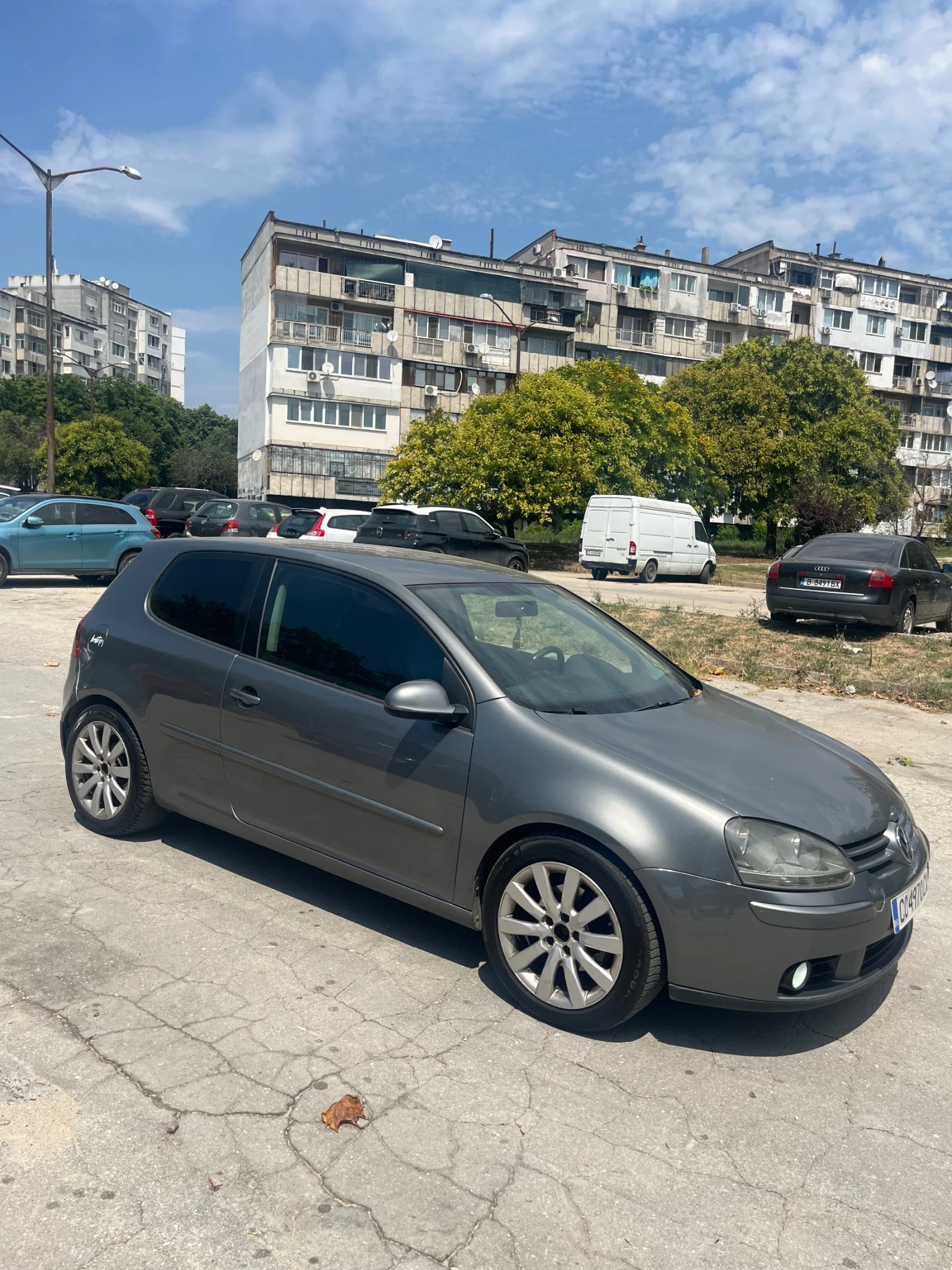 VW Golf 2.0 Tdi BMM, снимка 3 - Автомобили и джипове - 55683077