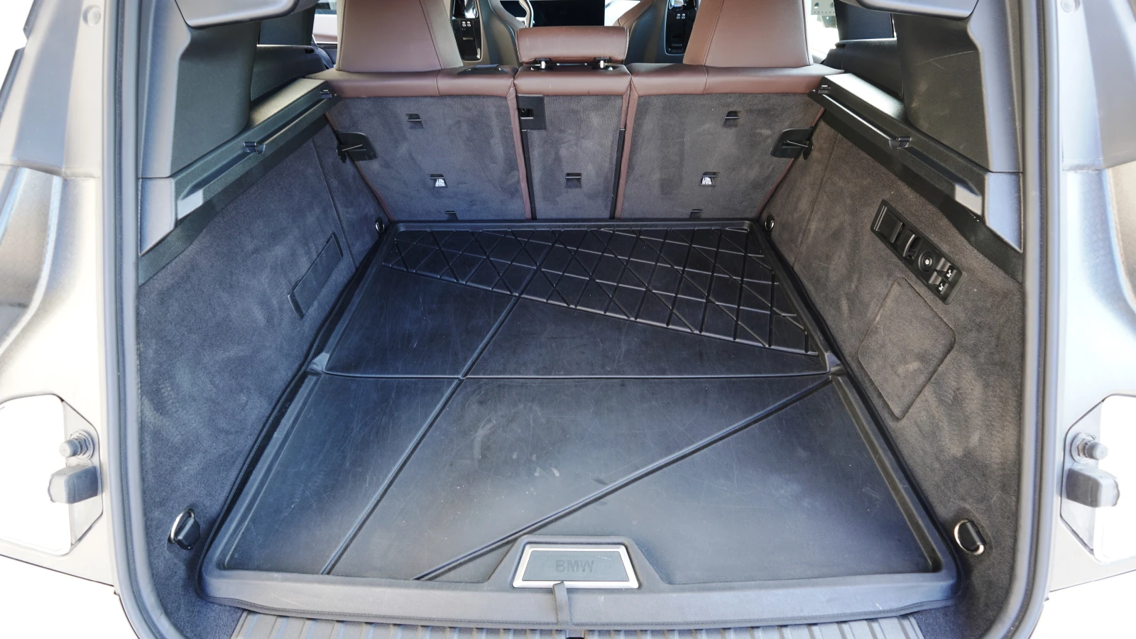 BMW iX 4x4//Headup/SkyLounge/Harman/Laser/M Style | Mobile.bg � ����������� 14