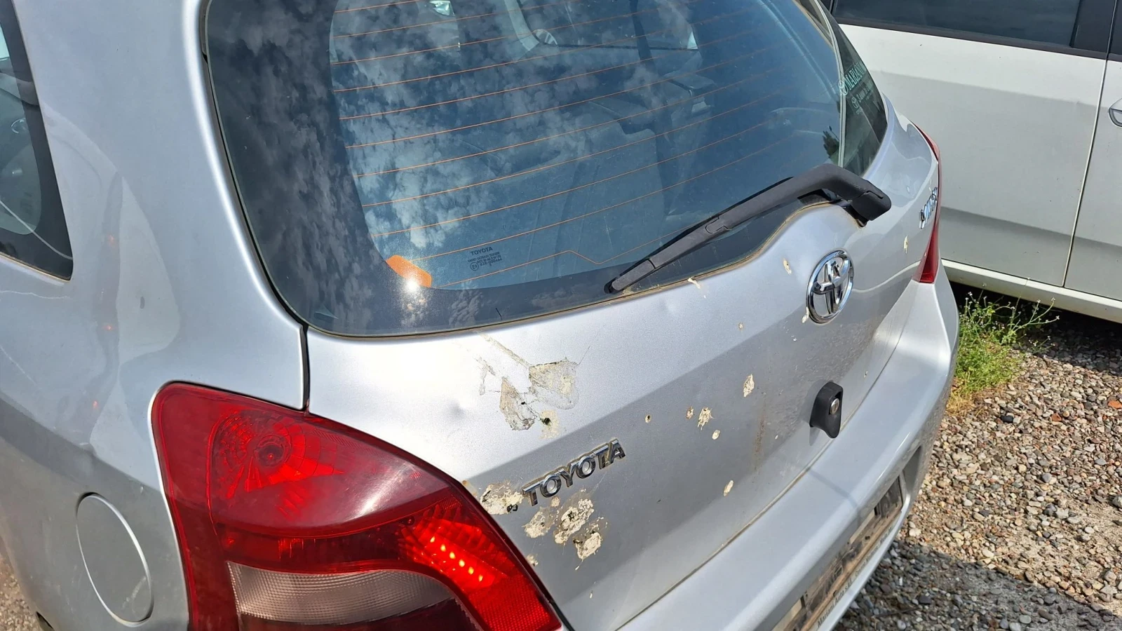 Toyota Yaris 1.0 нов внос Италия 55000км, снимка 10 - Автомобили и джипове - 55847791