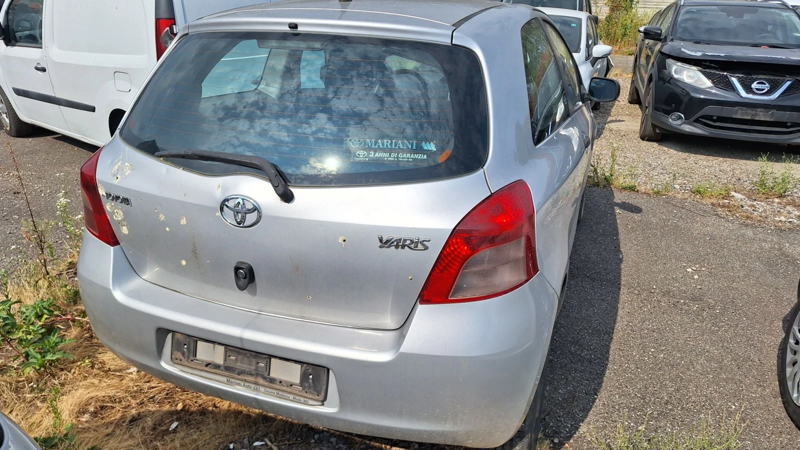 Toyota Yaris 1.0 нов внос Италия 55000км, снимка 2 - Автомобили и джипове - 55847791