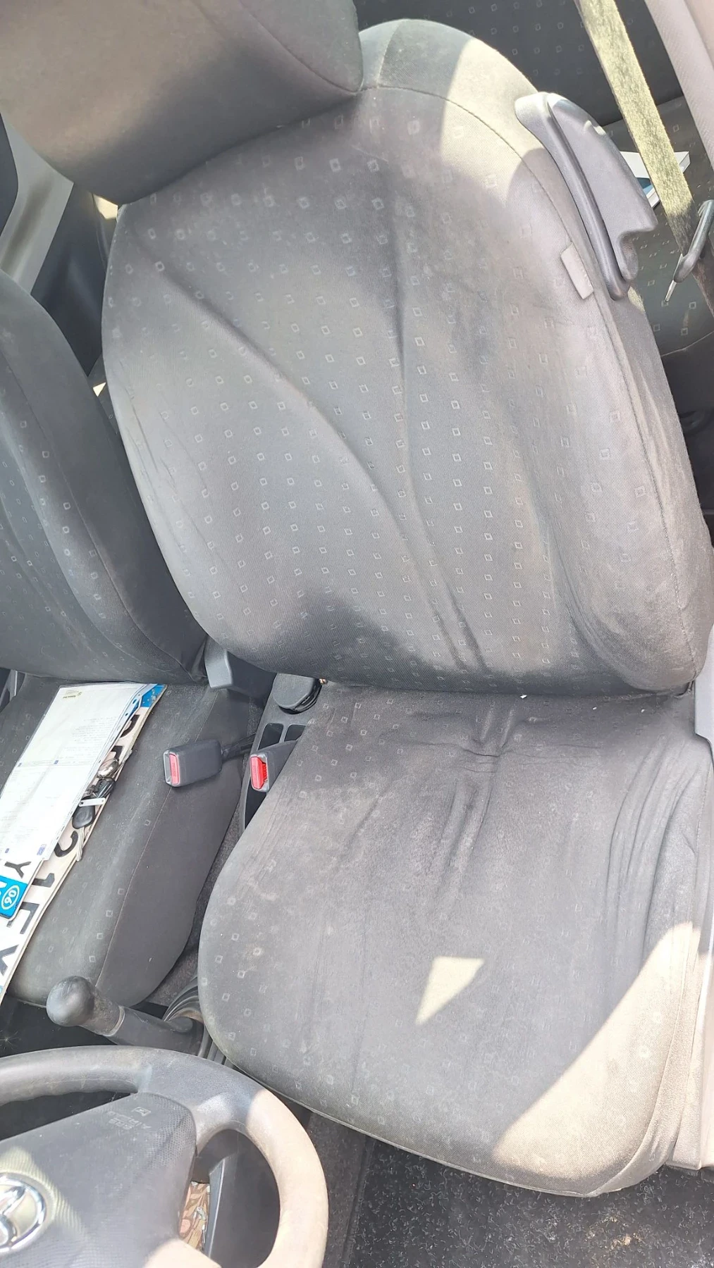Toyota Yaris 1.0 нов внос Италия 55000км, снимка 14 - Автомобили и джипове - 55847791
