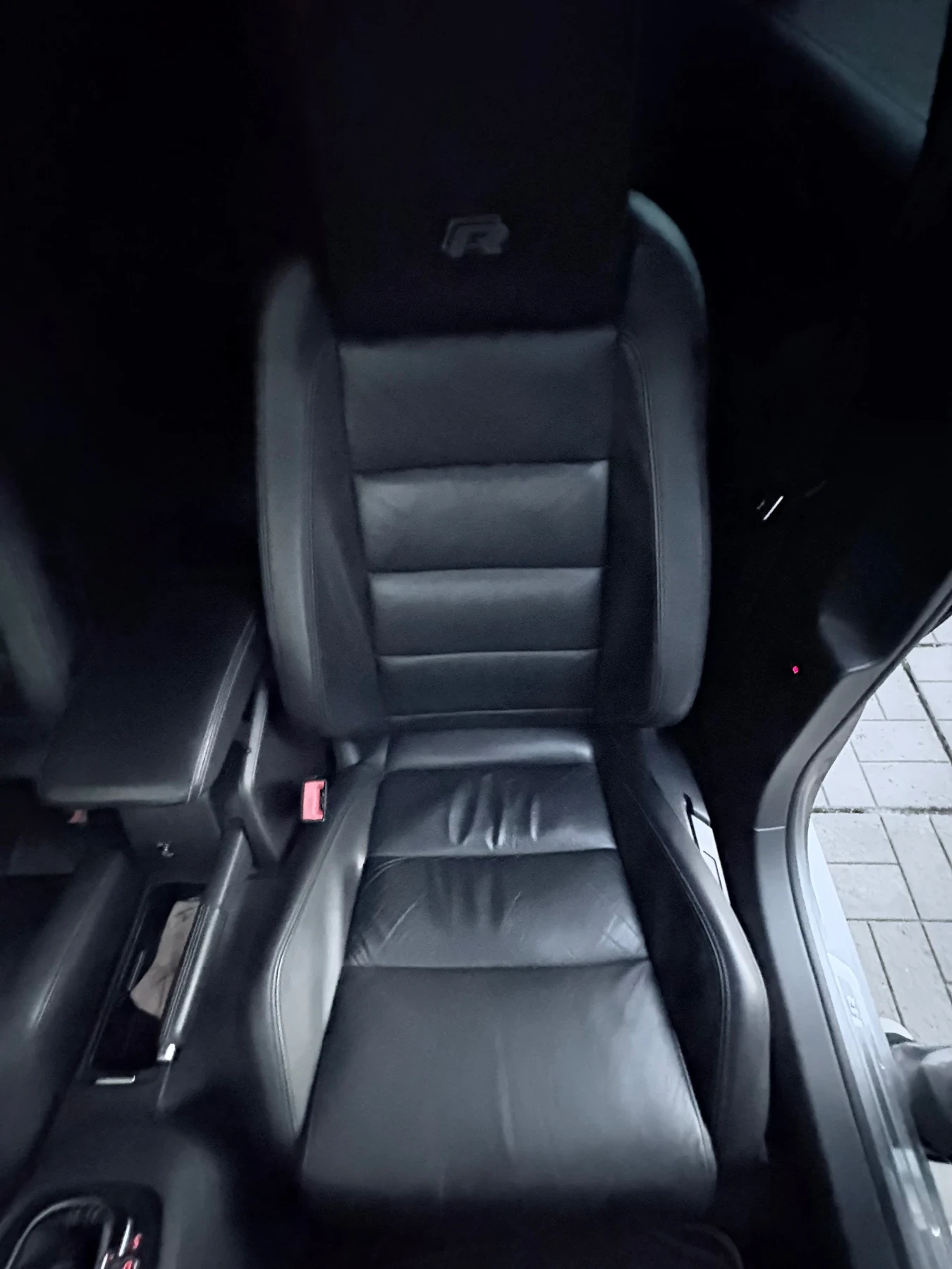 VW Golf 6R, 2.0 turbo, 4x4, снимка 8 - Автомобили и джипове - 56691757