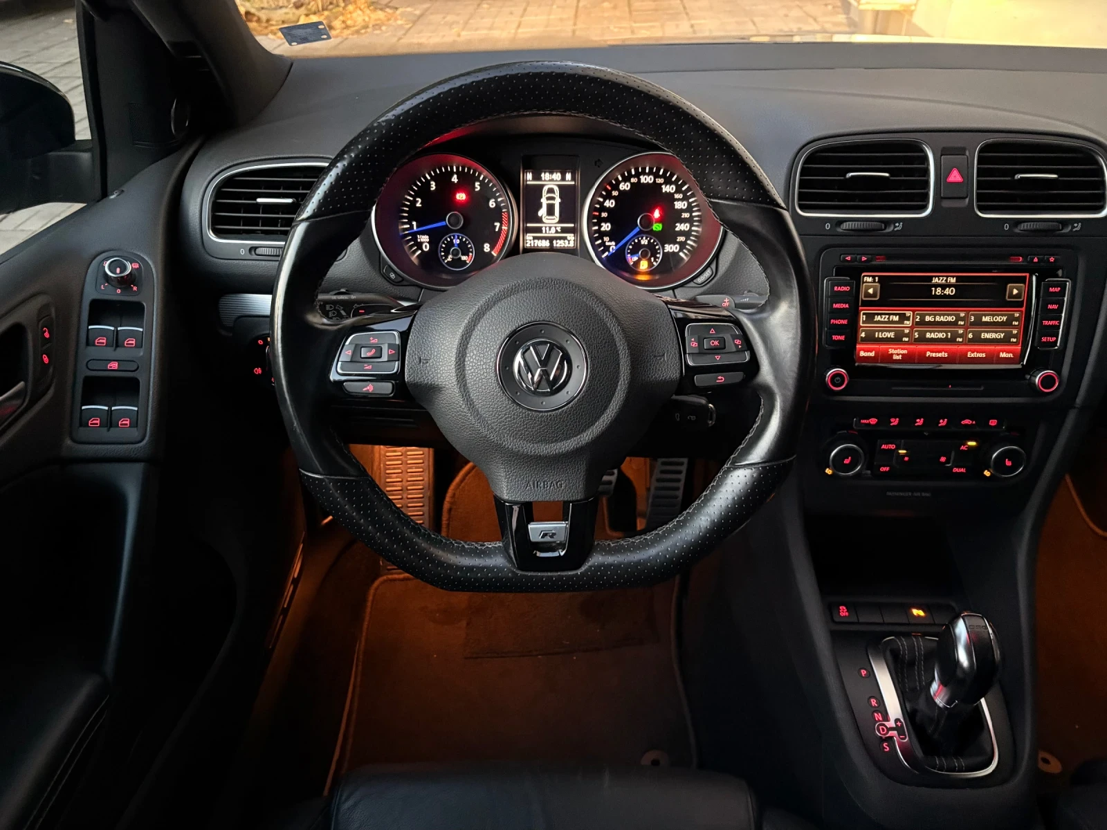 VW Golf 6R, 2.0 turbo, 4x4, снимка 7 - Автомобили и джипове - 56691757