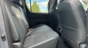 Toyota Hilux 2.8 D-4D / MILD HYBRID / DOUBLE CAB / LED / 4X4 /, снимка 13