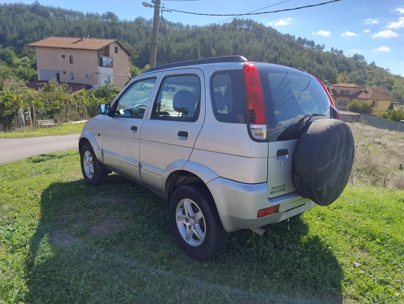 Daihatsu Terios 1.3i 4X4 , снимка 3 - Автомобили и джипове - 47664542