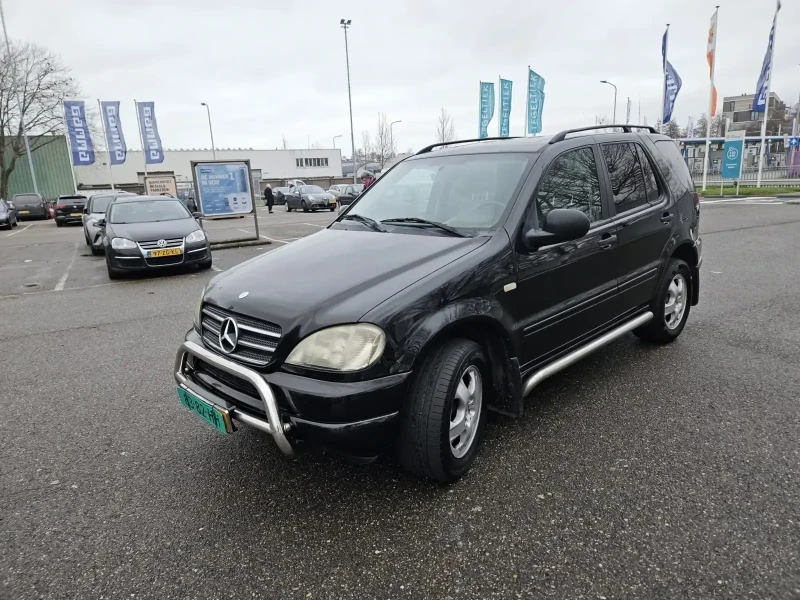 Mercedes-Benz ML 320 AMG PAKET, снимка 15 - Автомобили и джипове - 48651864