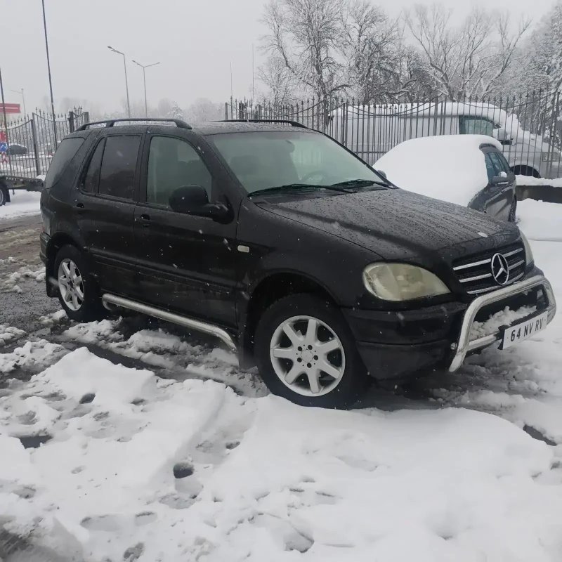 Mercedes-Benz ML 320 AMG PAKET, снимка 1 - Автомобили и джипове - 48651864