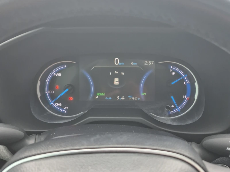 Toyota Rav4 HYBRID LIMITED * * CARFAX * * АВТО КРЕДИТ * * , снимка 7 - Автомобили и джипове - 52817659
