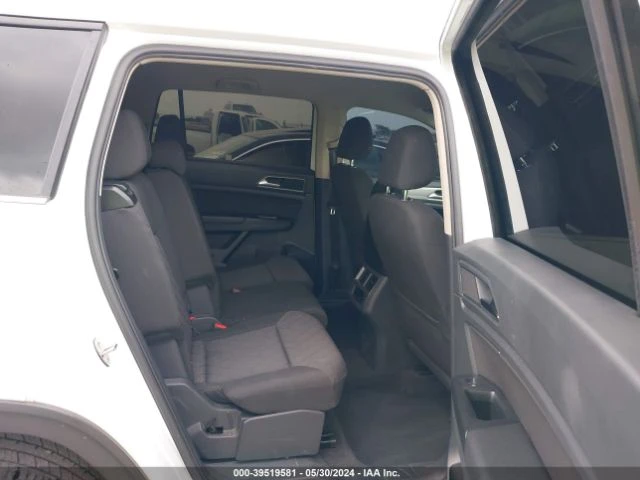 VW Atlas 3.6L V6 S, снимка 8 - Автомобили и джипове - 47531513