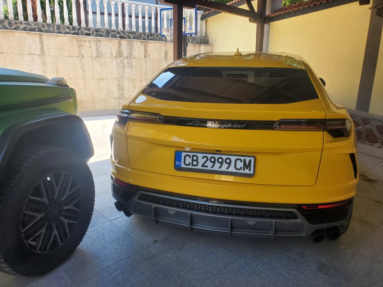 Lamborghini Urus  - изображение 7