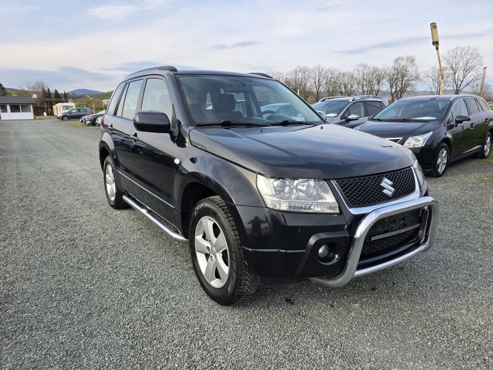 Suzuki Grand vitara 2.0 бензин 4/4 клима, снимка 3 - Автомобили и джипове - 53801505