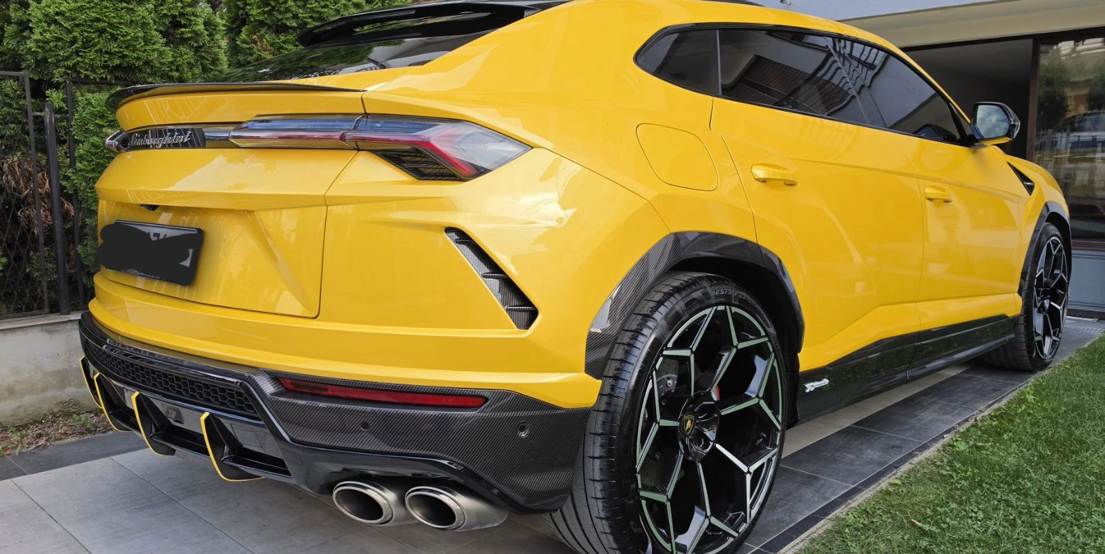 Lamborghini Urus Perfomante Full Carbon, снимка 5 - Автомобили и джипове - 53698146