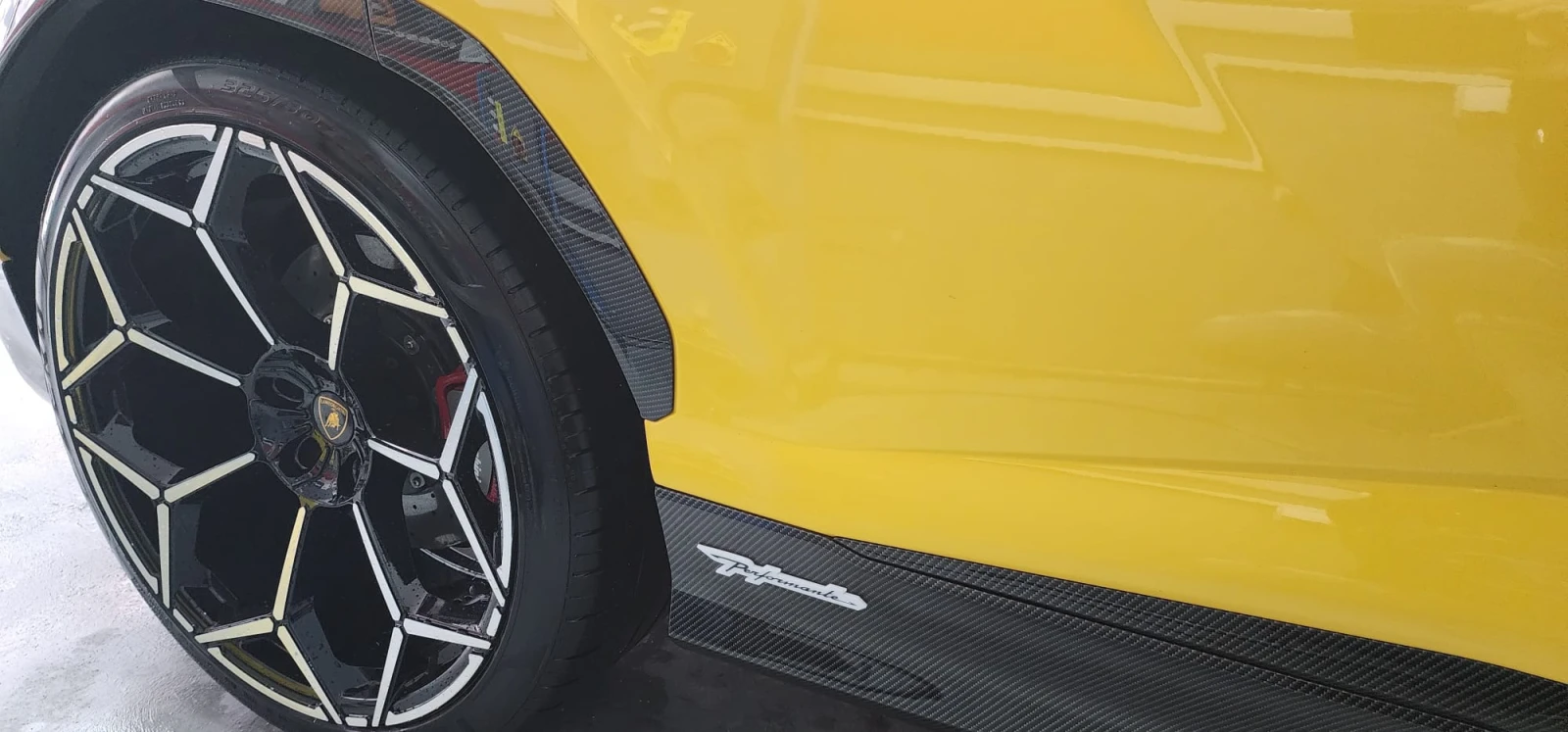 Lamborghini Urus Perfomante Full Carbon - изображение 9