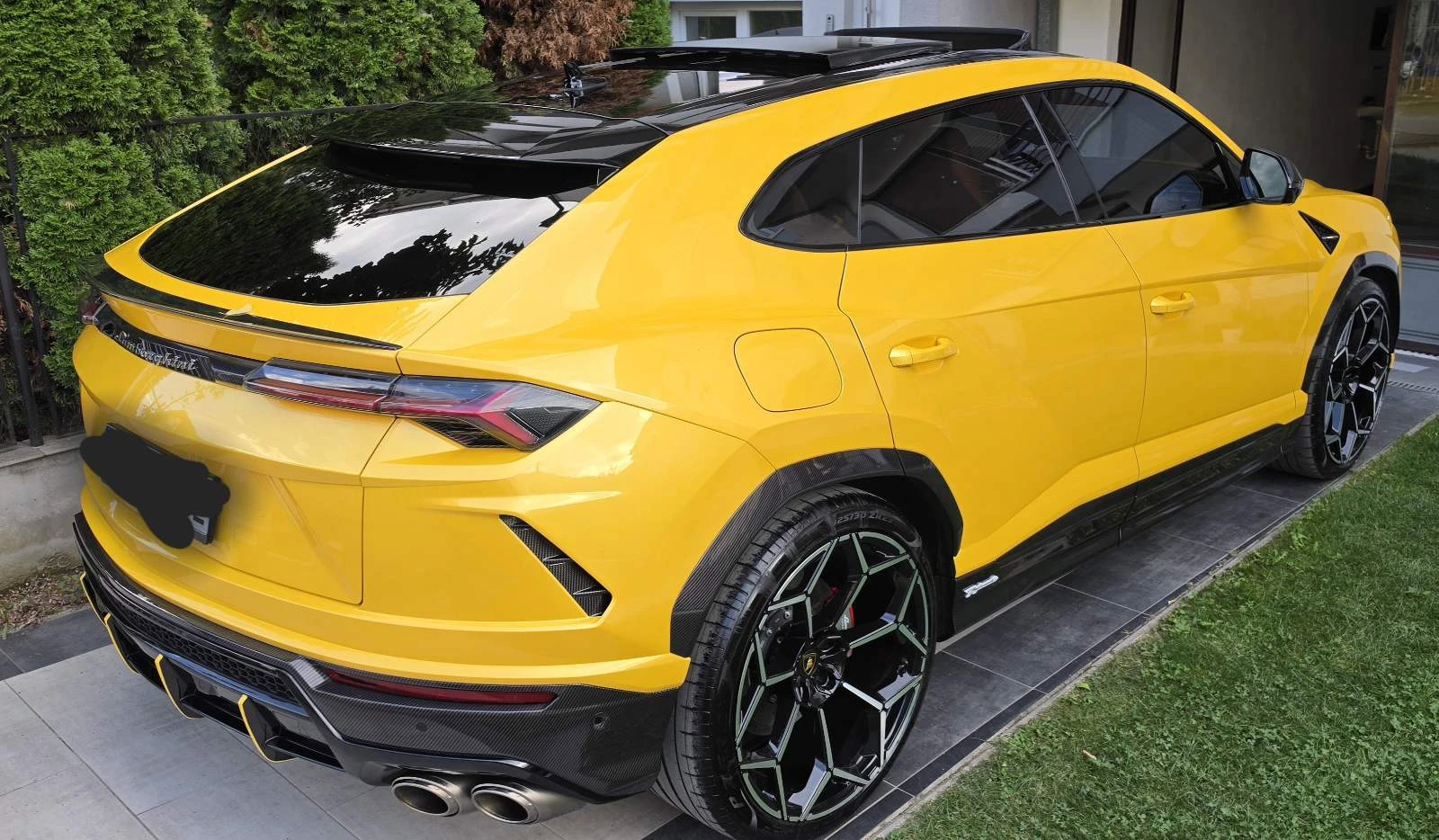 Lamborghini Urus Perfomante Full Carbon, снимка 3 - Автомобили и джипове - 53698146