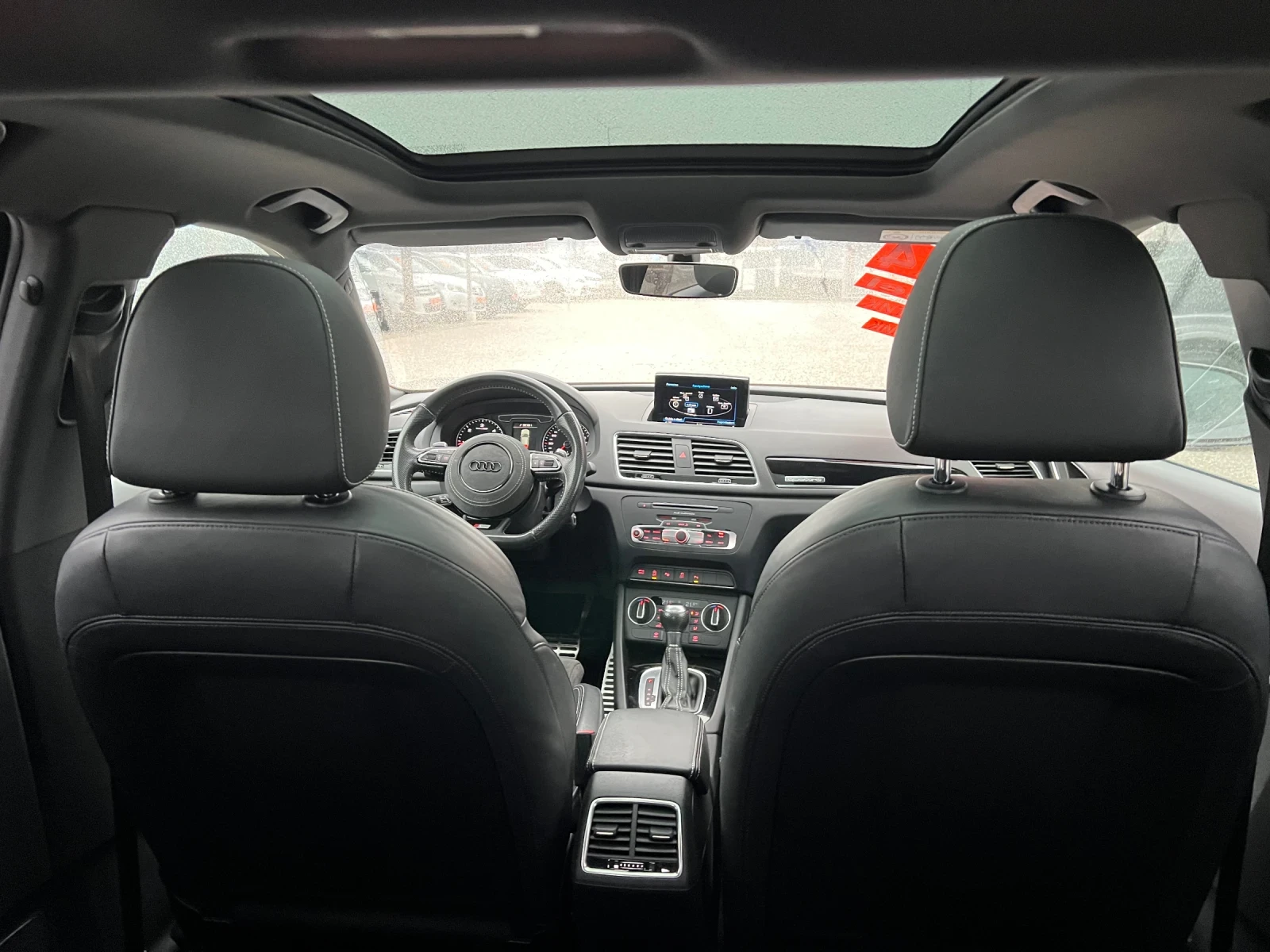 Audi Q3 2.0TDI* AUT* 100%km* 184ks* PANORAMA* FASE* FULL* , снимка 15 - Автомобили и джипове - 53738283