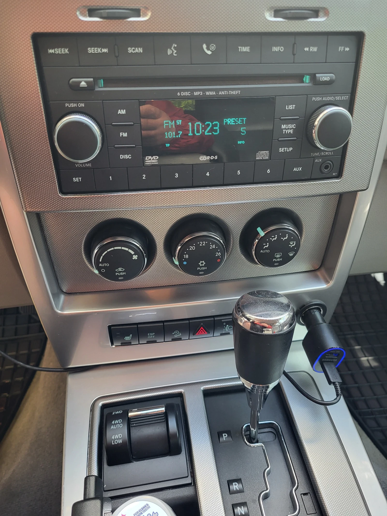 Jeep Cherokee 2.8 CDI - ТОП, снимка 6 - Автомобили и джипове - 54254402