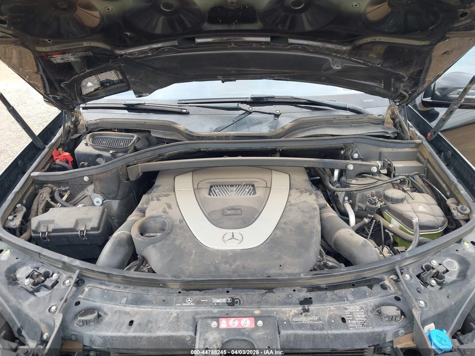 Mercedes-Benz GL 500 AMG* 4MATIC* Панорама* TV, снимка 8 - Автомобили и джипове - 54452026