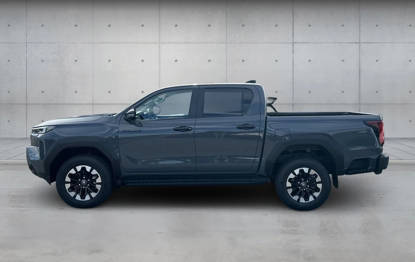 Toyota Hilux 2.8 D-4D / MILD HYBRID / DOUBLE CAB / LED / 4X4 / | Mobile.bg � ����������� 4