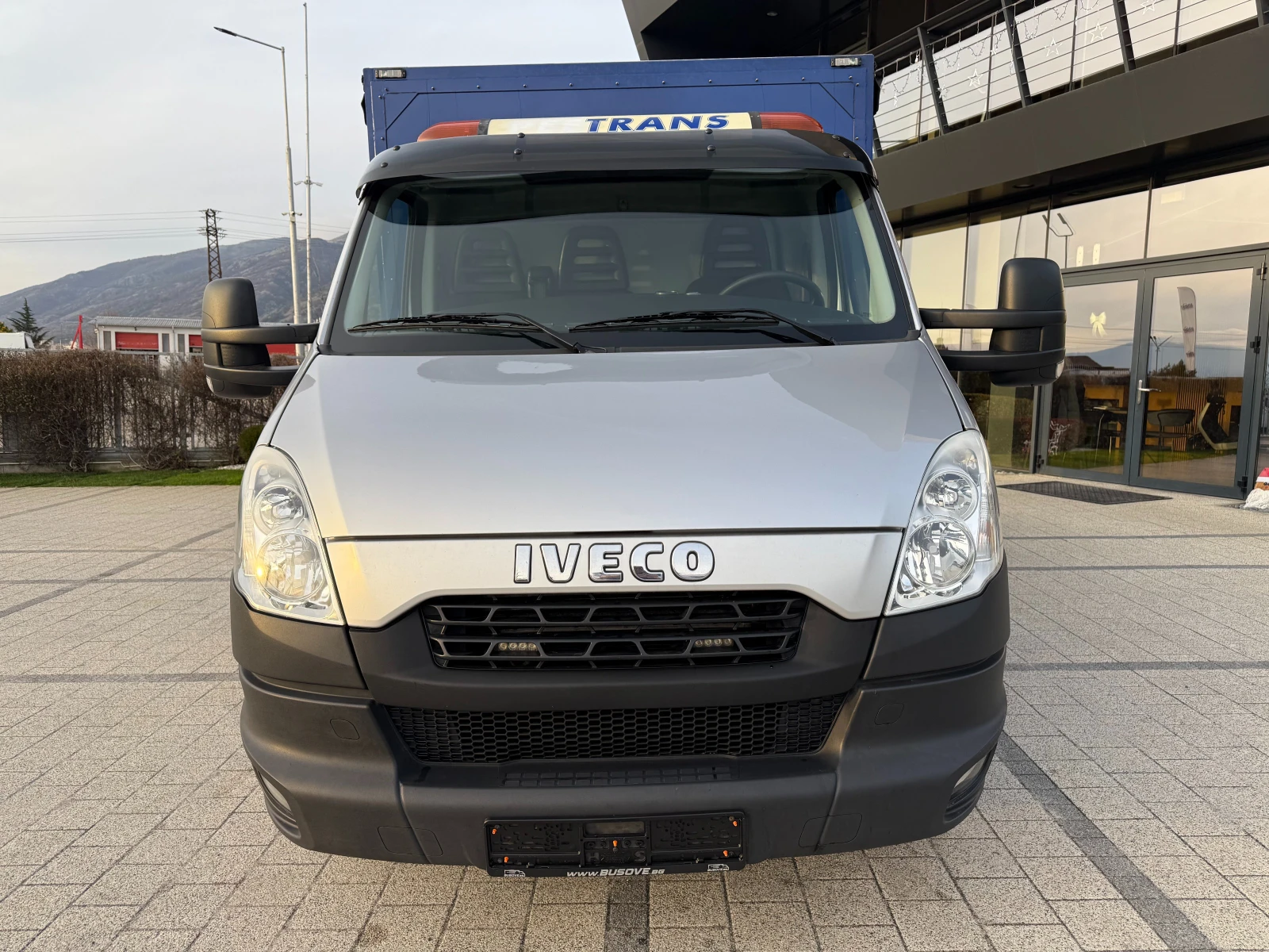 Iveco Daily 40C17 3.0HPI до 3.5т. 4.10м. 3-щори Клима Euro 5 - изображение 3