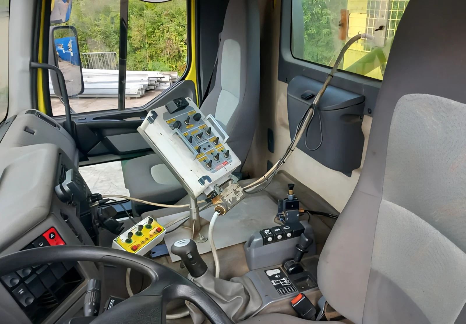 Renault Kerax 370 dci самосвал снегорин 4х4  - изображение 7